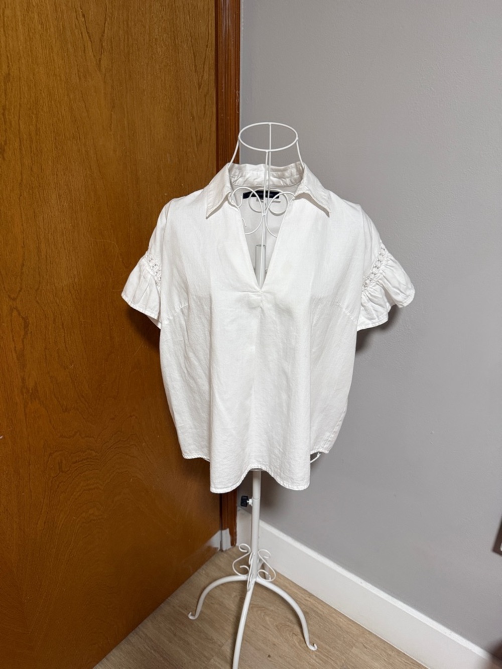 French Connection White Short-Sleeve V-Neck Blouse